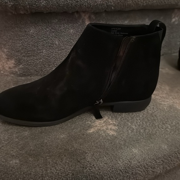 Aerosoles Women's Black Suede Spencer Boots Size 8.5 Wide - Picture 3 of 9